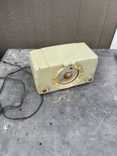 Arvin 451-TL Am - 5 Tube Bakelite Tabletop Radio - 1951 - For Repair picture