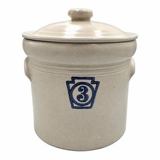 Vintage Pfaltzgraff Yorktowne Keystone #3 Crock with Lid Blue Stoneware Canister picture