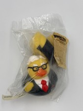Rare Berkshire Hathaway 2013 Warren Buffett Charlie Munger Rubber Ducks READ picture