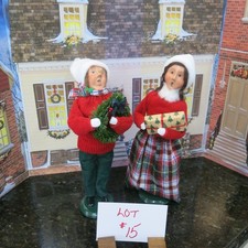 2 Byers Choice Carolers Matching Set $55.00  for both  (Lot 1 5) Both from 2009 picture