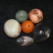 5 Ancient Tibetan Himalayan Round Banded Agate Stone Dzi Bead Lot picture