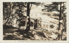 VALLEY STATION AERIAL TRAMWAY POSTCARD FRANCONIA NOTCH NEW HAMPSHIRE 1930s RPPC picture