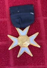 Vintage Masonic Knights Templar Order of Malta Medal free masons picture