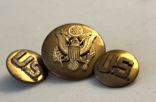 WWI Era US Military Uniform Insignia Lot Great Seal Eagle Screwback + 2 US Discs picture