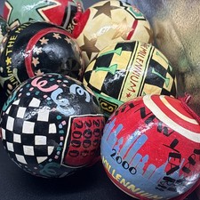 Vtg Set 8 BLOOMINGDALES Y2K Ornaments 2000 Paper Mache Champagne Millennium picture