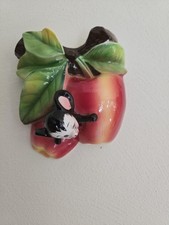 Enesco Mouse In Apple Wall Pocket picture