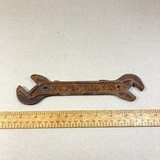 Antique Independent Wrench 13/16