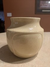 Beige short pottery vase no 1121 USA 6 inches tall picture