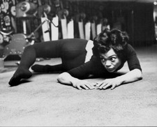 Singer Eartha Kitt performing modern dance in a studio April 7th 1965 Old Photo picture