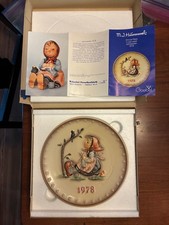 Vintage M.J. Hummel 1978 Girl Collectors Plate 8