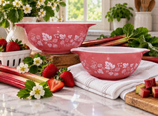 Vintage 1950’s Pyrex Cinderella Pink Gooseberry Pattern Mixing Bowl 442 1.5 Qt picture