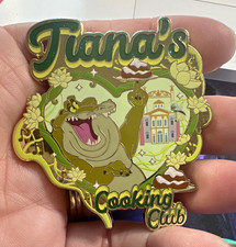 Disney The Princess and the Frog Tiana LE Pin 2026 PALM MYSTERY PRINCESS SIDEKIC picture