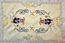 VINTAGE AUTHENTIC EASTER RABBIT CUT EMBROIDERY CREME BROWN GREEN COASTER DOILY picture