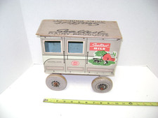 Vintage Sealtest Dairy Products  Corp Pull Toy Rich Toys Clinton Iowa picture