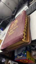 The Holy Family Bible Catholic Press 1958 Vintage Catholic Gilt Thumb Indexed picture