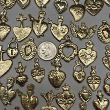 25 Milagro HEART Charms Mexican Folk Art GOLD All HEARTS Charm Lot picture