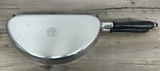 Vintage Club Aluminum Ware 2-Piece Folding Omelette Pan. Very Nice picture