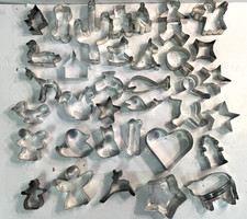 Large LOT x34 Antique Vintage Cookie Cutters Shapes Metal Mix Animals Xmas etc picture