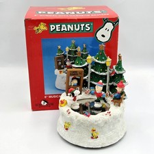 Kurt Adler 2002 Peanuts Musical Magnetic Skaters Christmas Pond Let It Snow Box picture