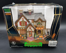 LEMAX Pumpkin Hollow Spooky Town Halloween Party House Retired 2004 picture