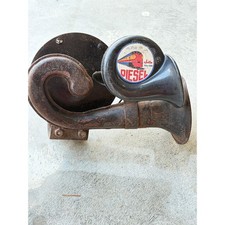 Vintage Jubilee No 68 Diesel PIGGYBACK Horn Train Car Truck Restoration Decor picture