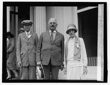 Samuel Raymond Jr Rep Fenn Elizabeth Geastetter 1926 Champ Speller Portrait picture