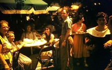 ST14 ORIGINAL KODACHROME 1960s 35MM SLIDE IRISH FAMILY EATING DINNER OUTDOOR picture
