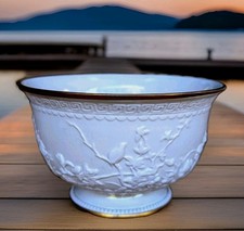 Vtg Agostinelli Italian Porcelain Bowl White Gold Bird Relief 7.5