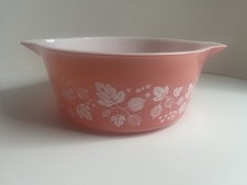 Vintage Pyrex #475-B Pink Gooseberry Cinderella Casserole Dish  2.5 Qt picture
