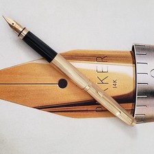 1980's Parker 75 Heavy Gold Plated Body Fountain Pen & 18k Gold Fine Nib picture