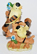 Vintage Artmark Porcelain American Goldfinches Figurine Yellow Birds 7