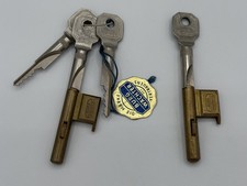^ 2 Sets Vintage Burg Wachter Key Lock Keyhole Furniture Door Lock Blocker picture