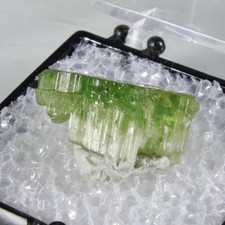 Gorgeous 13.6 ct. ELBAITE TOURMALINE SCEPTER - Urubu Mine, Minas Gerais, Brazil picture