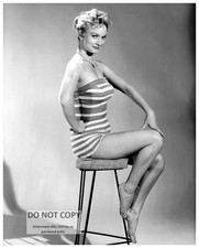 ACTRESS FAY SPAIN PIN UP - 8X10 PUBLICITY PHOTO (AZ-949) picture