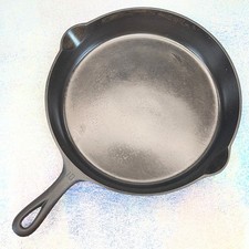 Smoke Ring Griswold Cast Iron Skillet #10 Large Block Logo Erie PA 716 picture