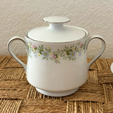 VTG Johann Haviland Bavaria Germany Floral Porcelain Lidded Sugar Bowl White 215 picture