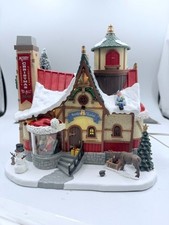 2021 LEMAX Christmas Village - SANTA'S CHALET * Light-Up & Smoke Effect picture
