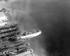 Brunswick Liberty Ship launching from port 8x10 WWII World War 2 Photo 982 picture