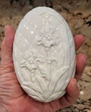Keepsake Box Oval White Porcelain Iris  Design Gold Accent  -Holiday Gift Idea picture