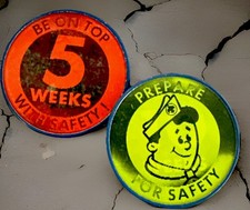 SCARSE VINTAGE VARI VUE BOY SCOUTS SAFETY PINBACKS SAFETY WEEK 5&10 2.5