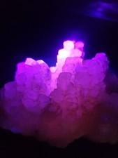 Fluorescence Columnar Benz Calcite,  Cluster UV-reactive 338g picture