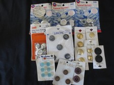 NOS 13 Carded BUTTONS including 4 Covered Buttons - Boye, Le Chic, La Mode Plus picture