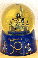2021 WALT DISNEY WORLD 50TH ANNIVERSARY MICKEY AND MINNE MOUSE CASTLE SNOW GLOBE picture