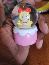 Dr. Seuss'  Cindy Lou Who Mini Snow Globe 2.5 Inch New G1 picture