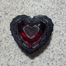 VTG Avon Cape Cod Heart Shaped Trinket Box Royal Ruby Red with Lid, 1876 Collect picture