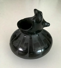 Small, Vtg Hand Polished Incised Blackware Pottery Vessel, Animal Effigy Spout. picture