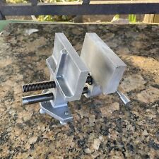 Vintage aluminum table mount vise  machinist  vice 3-1/2'' jaw,3-1/2'' Opening picture