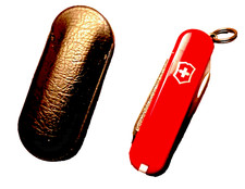 NEW in Box Victorinox Knife Swiss Army 58mm Knife  RED CLASSIC SD + Sleeve picture