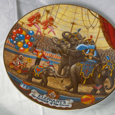 VTG Ringling Bros. & Barnum & Bailey Circus elephant plate. picture