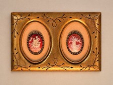 Vintage Double Cameo Wall Plaque Gold Gilt Frame Neoclassical Figural Art picture